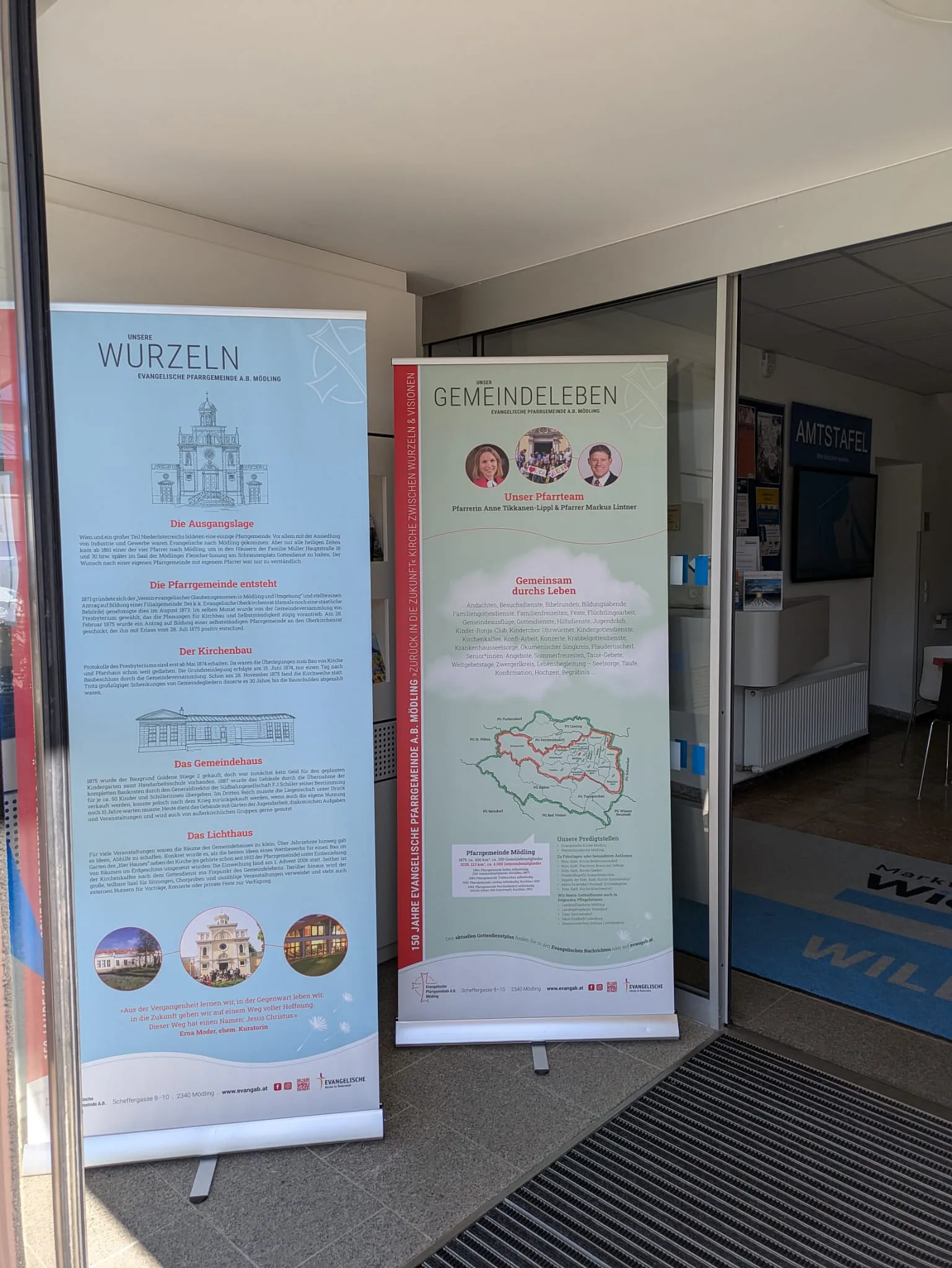 2 Plakatständer
